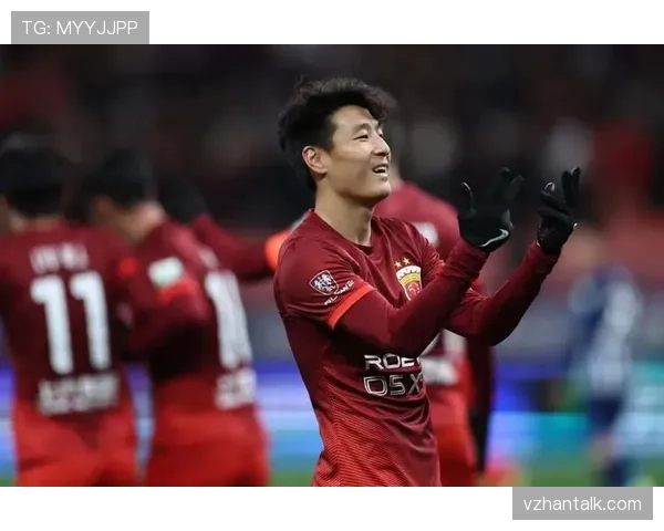 上海海港近两轮联赛进攻端效率下滑,需在关键阶段找回稳定进球能力 上海海港近两轮联赛进攻端效率下滑,需在关键阶段找回稳定进球能力